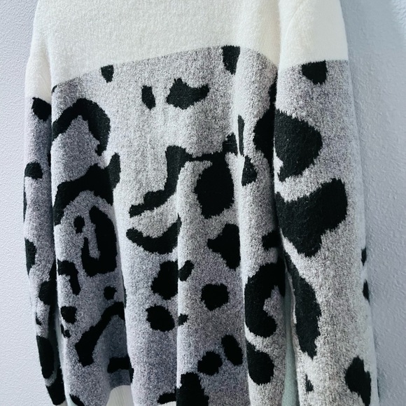 Amoli Funky Women’s Cardigan Blue, Blsck, White Size Large Tiger Print - Picture 7 of 7